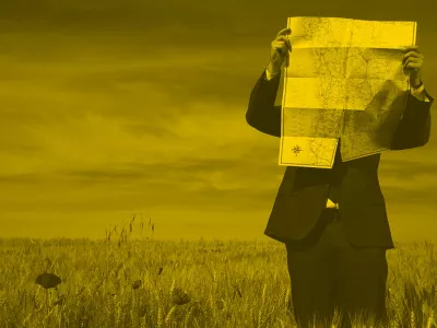 Homme perdu cherchant son chemin